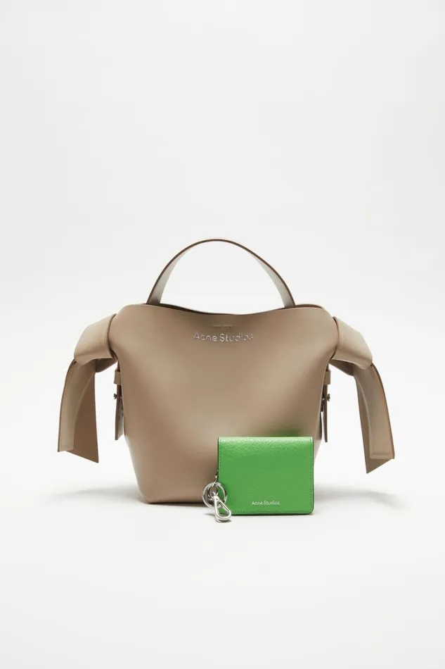Acne Studios Folded Leather Wallet Green Women Small Leather Goods Acne Studios Folded Leather Wallet Green Women Small Leather Goods