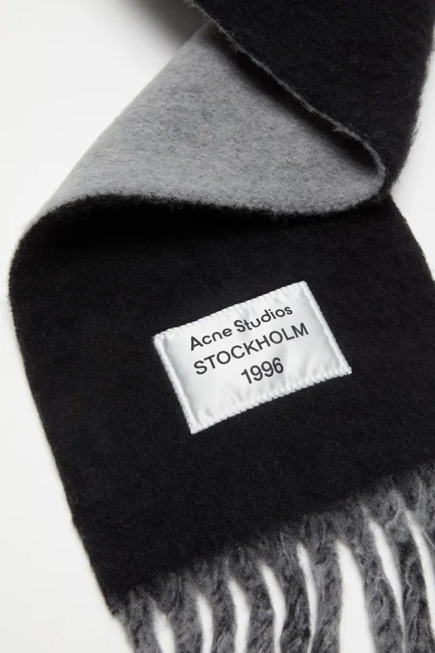 Acne Studios Fringed Scarf Logo Label Blackgrey Women Scarves Acne Studios Fringed Scarf Logo Label Blackgrey Women Scarves