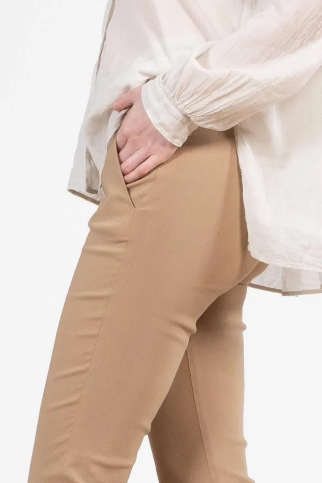 Avenue Montaigne BEN Signature Camel Women Pants