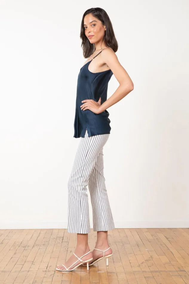 Avenue Montaigne LEO Bistro Navy Women Pants Avenue Montaigne LEO Bistro Navy Women Pants