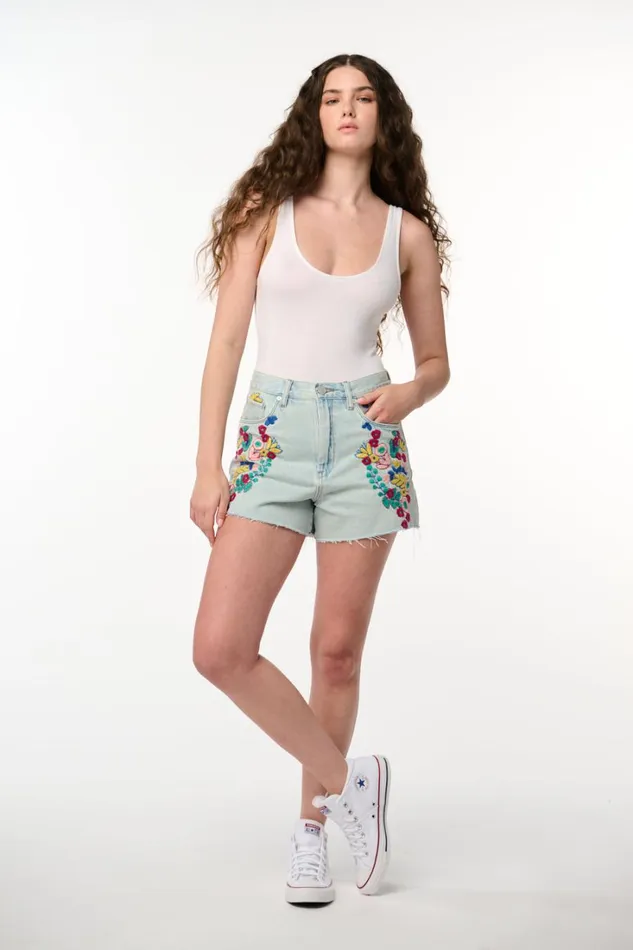 BLANK NYC Shorts The Reeve In Picnic Date Short 8211 Women