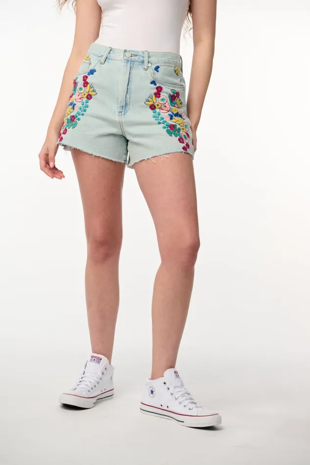 BLANK NYC Shorts The Reeve In Picnic Date Short 8211 Women