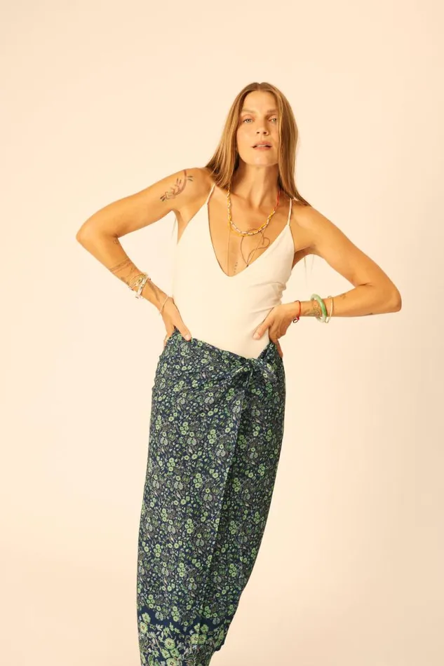 Bottoms Shop Natalie Martin SARONGSCARF Petite Fleur Marine