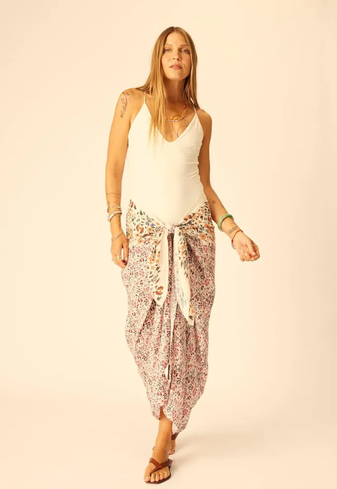 Bottoms Shop Natalie Martin SARONGSCARF Petite Fleur Rose