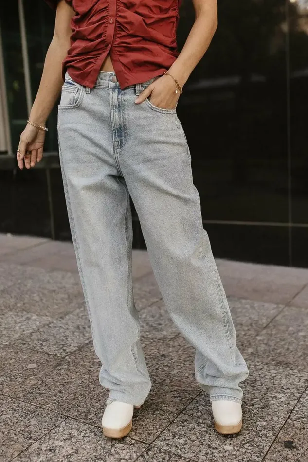 Collin Dad Jeans Light Wash Women Bohme Denim