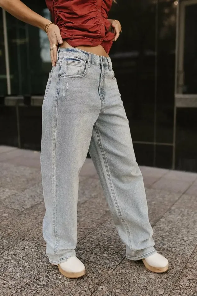 Collin Dad Jeans Light Wash Women Bohme Denim