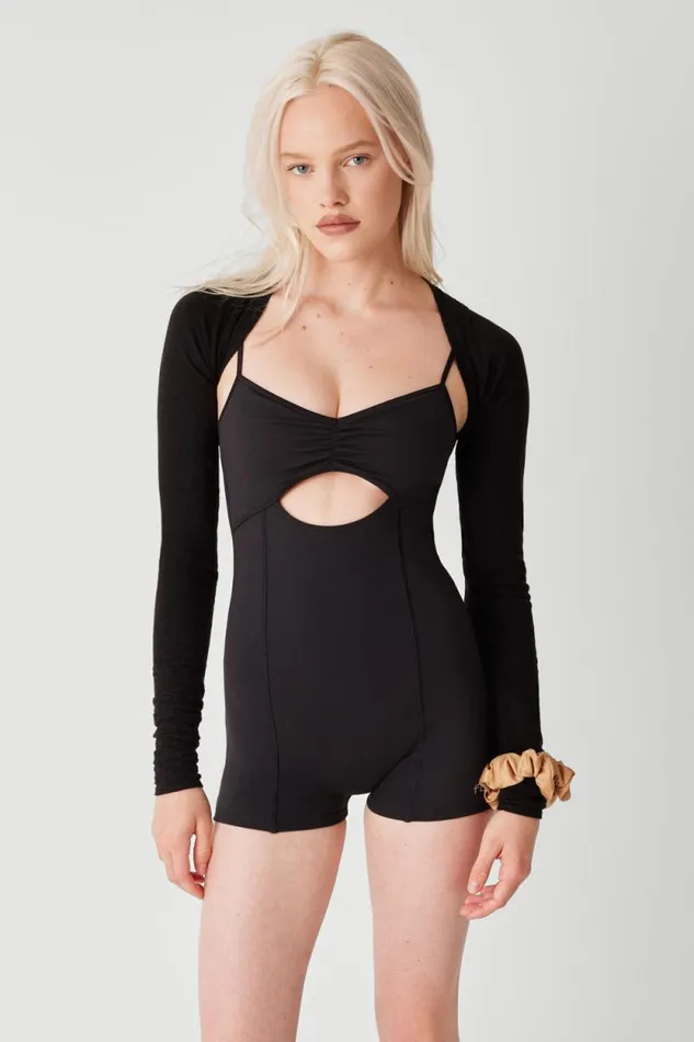 Frankies Bikinis Active Women Kate Cloud Knit Shrug Top Black