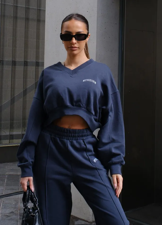 Gym King Sweatshirts and Hoodies Women Refresh V Neck Crew 8211 Deep Slate Blue