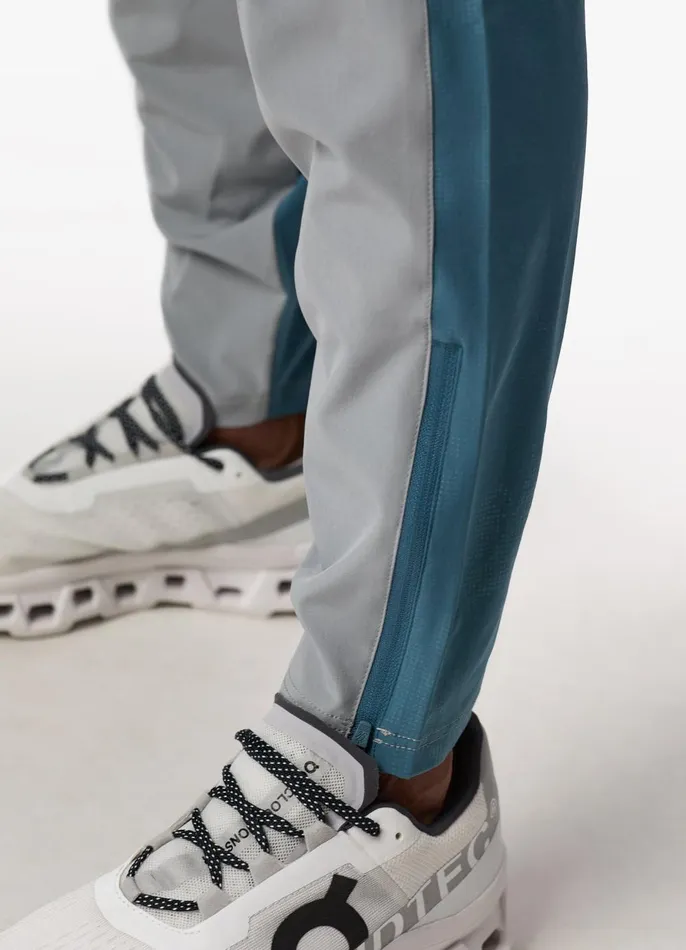 Gym King Tracksuit Bottoms Men Debossed Camo Woven Jogger 8211 Cloudy GreyLake Blue