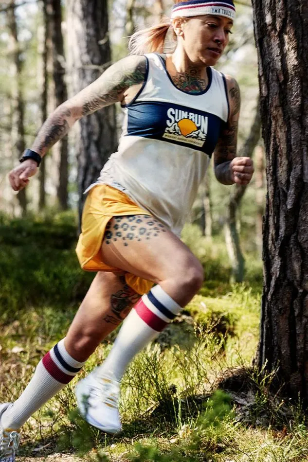Karhu SUN RUN SINGLET 8211 OFF WHITEESTATE BLUE Women Running Apparel