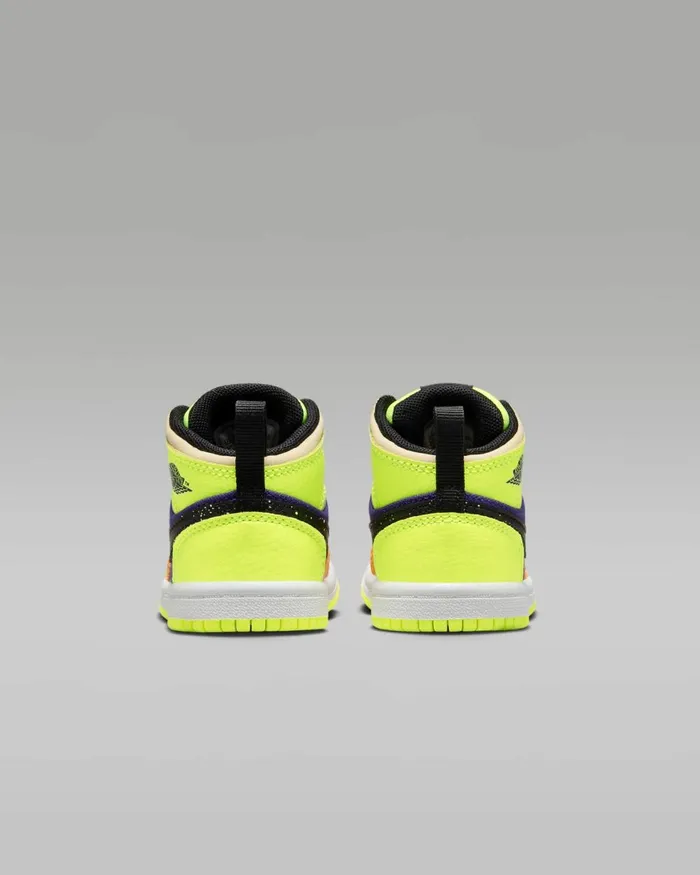 Kids Nike Jordan Jordan 1 Mid SE Voltvivid Orangeteam Goldblack