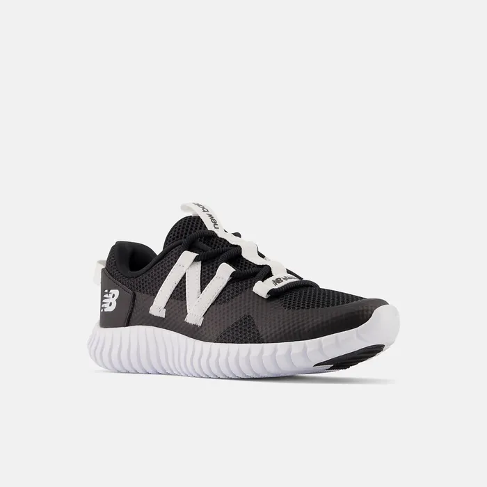 Kids PLAYGRUV V2 Bungee Black With White New Balance Size 105 8211 3 Kids PLAYGRUV V2 Bungee Black With White New Balance Size 105 8211 3