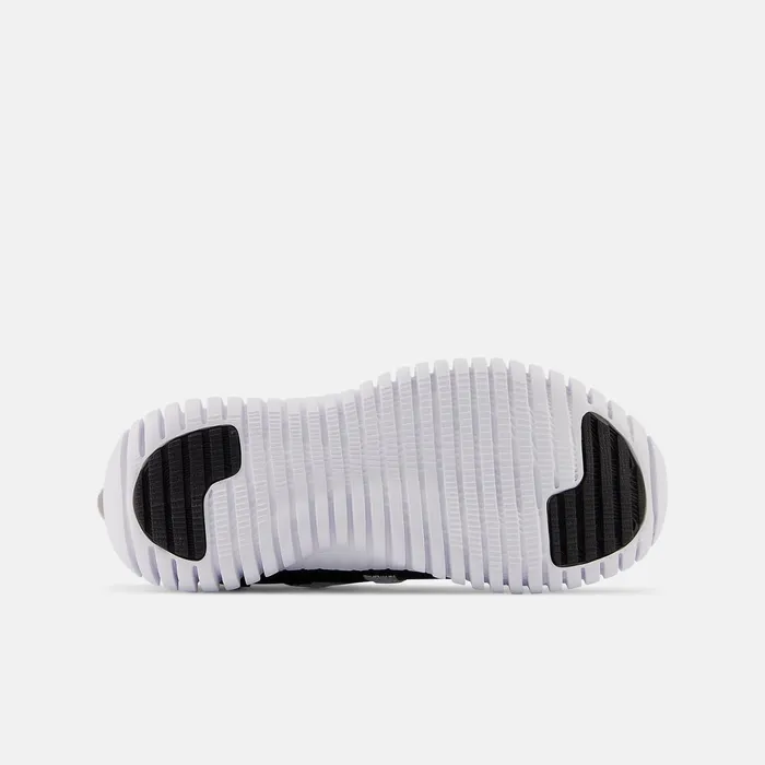 Kids PLAYGRUV V2 Bungee Black With White New Balance Size 105 8211 3 Kids PLAYGRUV V2 Bungee Black With White New Balance Size 105 8211 3
