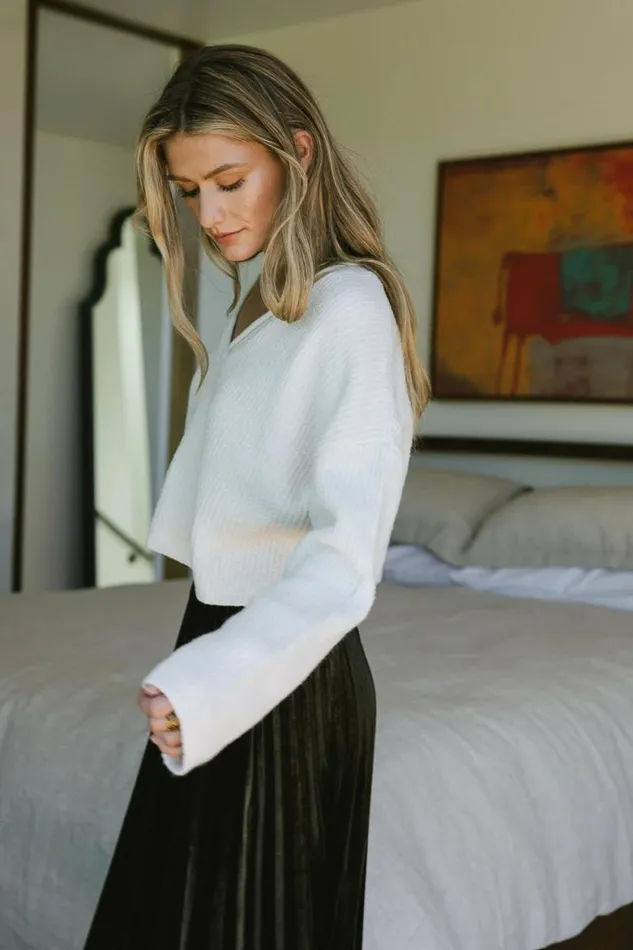 Lyra VNeck Sweater In Cream Cream Women Bohme Tops