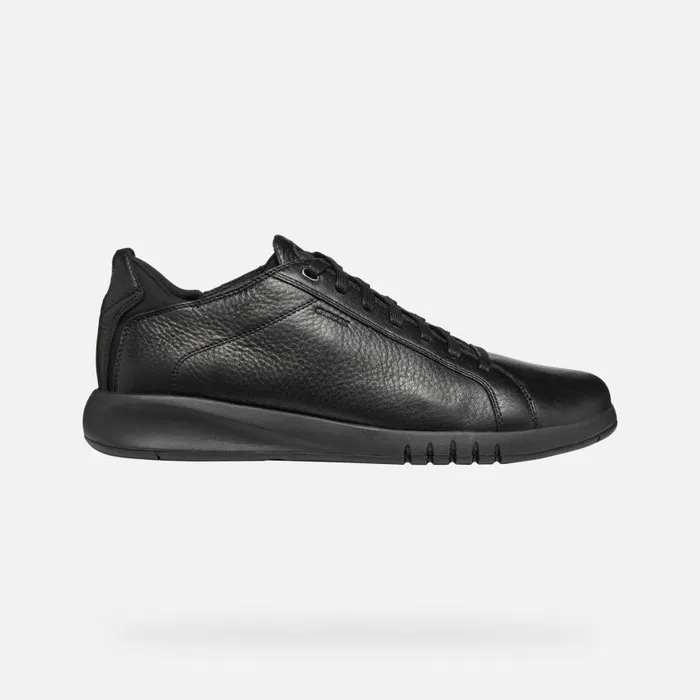 Man Geox Sneakers AERANTIS MAN Black Leather Shoes Black