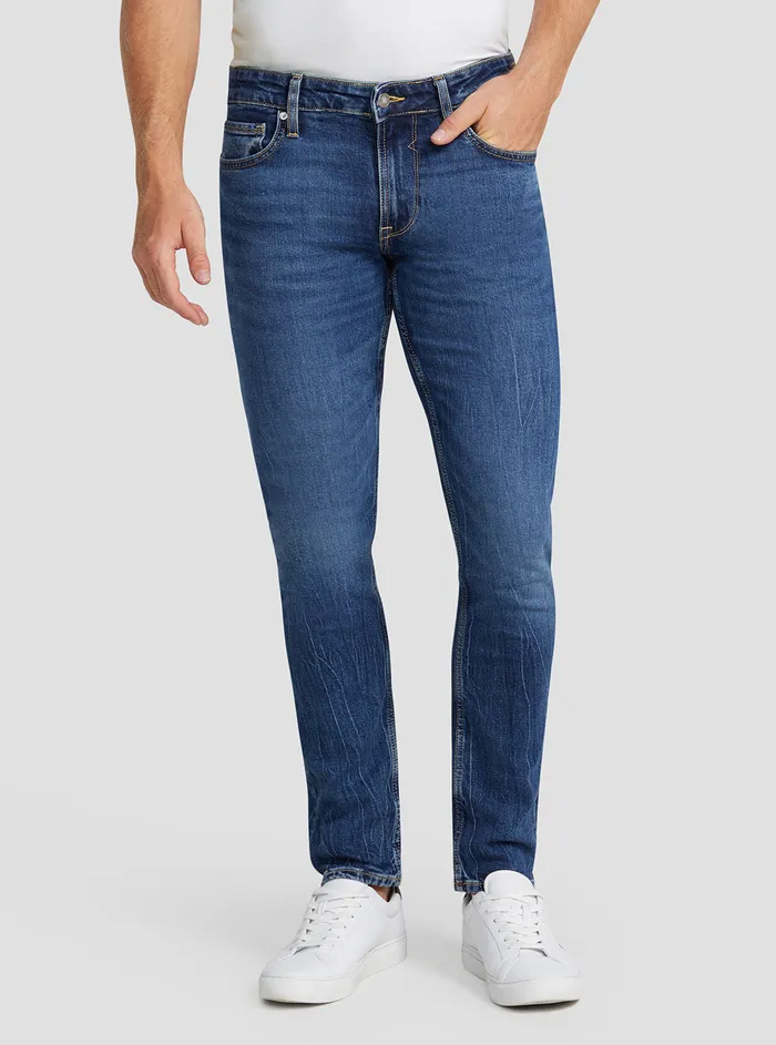 Men Denim GUESS Eco Lowrise Slim Chris Denim Jeans In Kent Wash