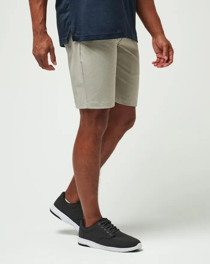 Men Shorts TravisMathew BECK SHORT 95IN Khaki