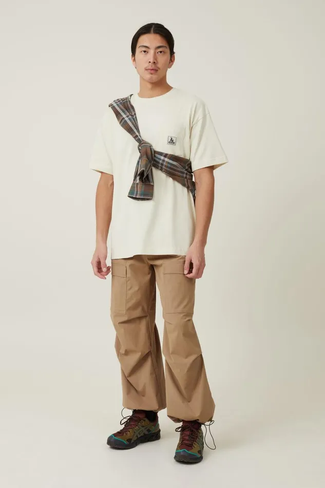 Men Tees and Tanks Cotton On Box Fit Pocket TShirt Ecrucivic Outerwear