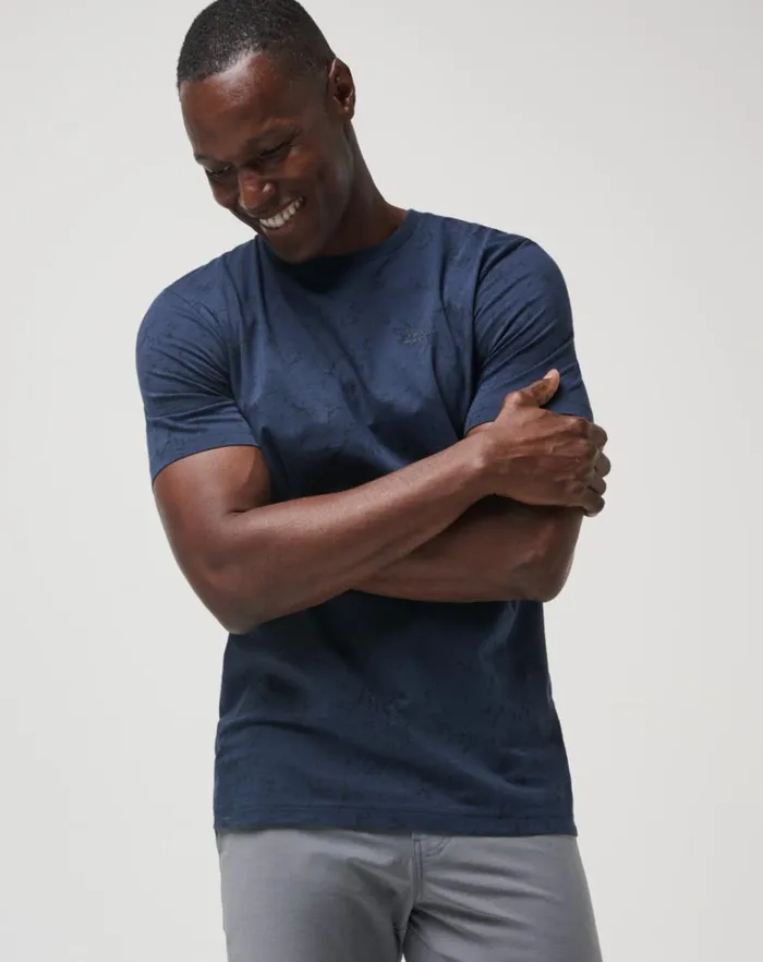 Men Tees TravisMathew WARMER TIDES TEE Total Eclipse Men Tees TravisMathew WARMER TIDES TEE Total Eclipse