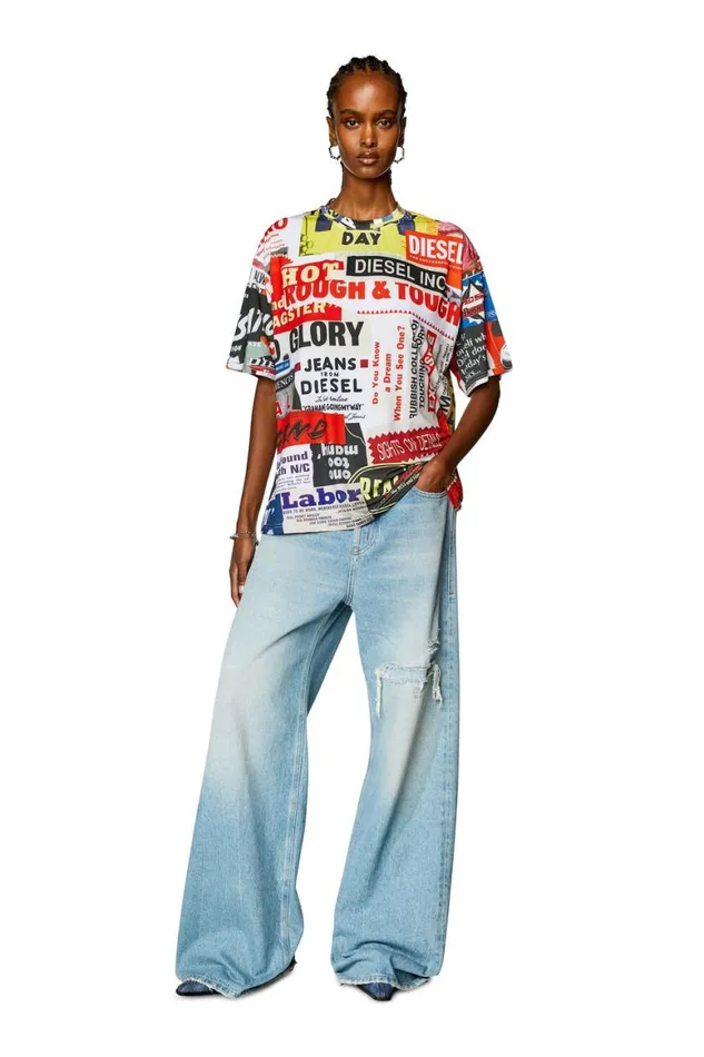 MenWomen Diesel TShirts and Polos ANN45TBOXT Whitered MenWomen Diesel TShirts and Polos ANN45TBOXT Whitered