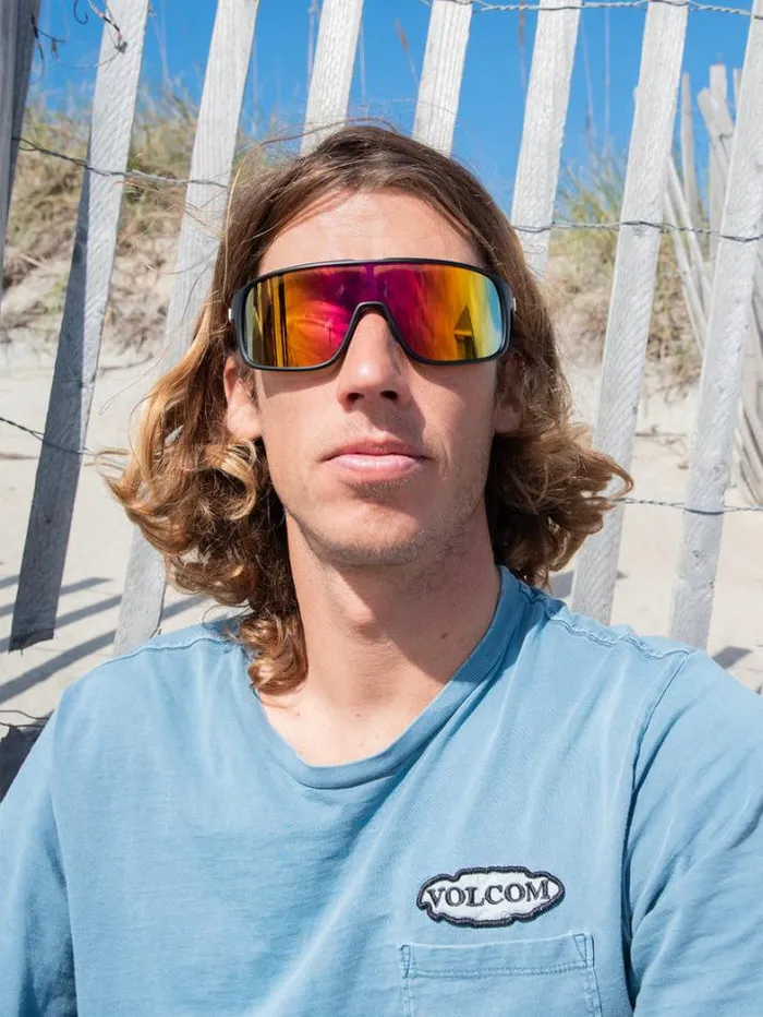 MensWomens Sunglasses Volcom Macho Sunglasses 8211 Matte BlackGray Red Chrome