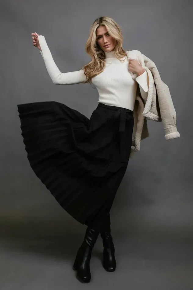 Neve Pleated Skirt In Black Black Women Bohme Skirts