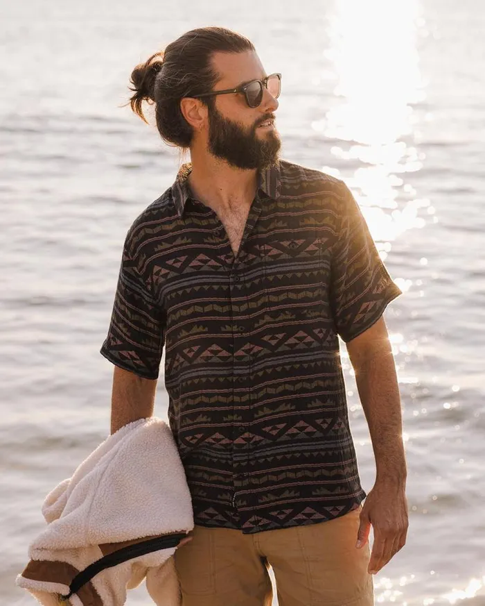 Passenger Clothing Chill Organic Cotton Jacquard Short Sleeve Shirt Black Geo Pattern Men Shirts Passenger Clothing Chill Organic Cotton Jacquard Short Sleeve Shirt Black Geo Pattern Men Shirts