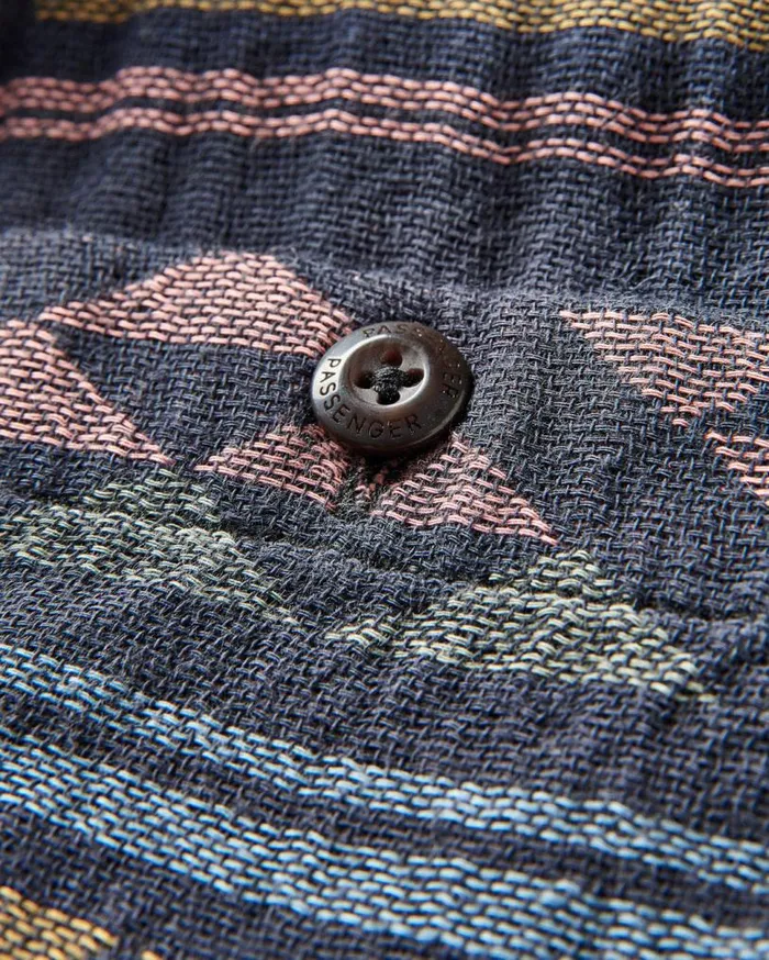 Passenger Clothing Chill Organic Cotton Jacquard Short Sleeve Shirt Black Geo Pattern Men Shirts