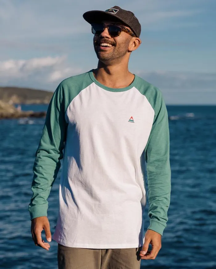 Passenger Clothing Classic Recycled Cotton Raglan LS TShirt Deep Sea Men TShirts and Vests Passenger Clothing Classic Recycled Cotton Raglan LS TShirt Deep Sea Men TShirts and Vests