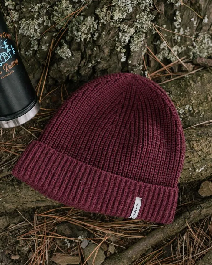 Passenger Clothing Compass Recycled 20 Beanie Wine WomenMen Beanies