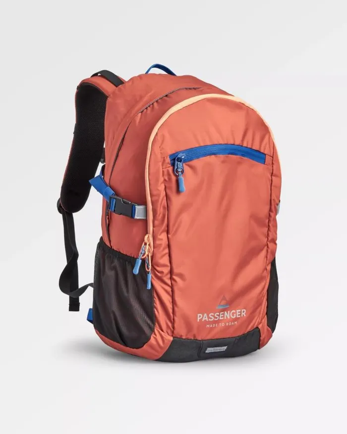 Passenger Clothing Track Recycled 30L Backpack Rust WomenMen Backpacks and Bags