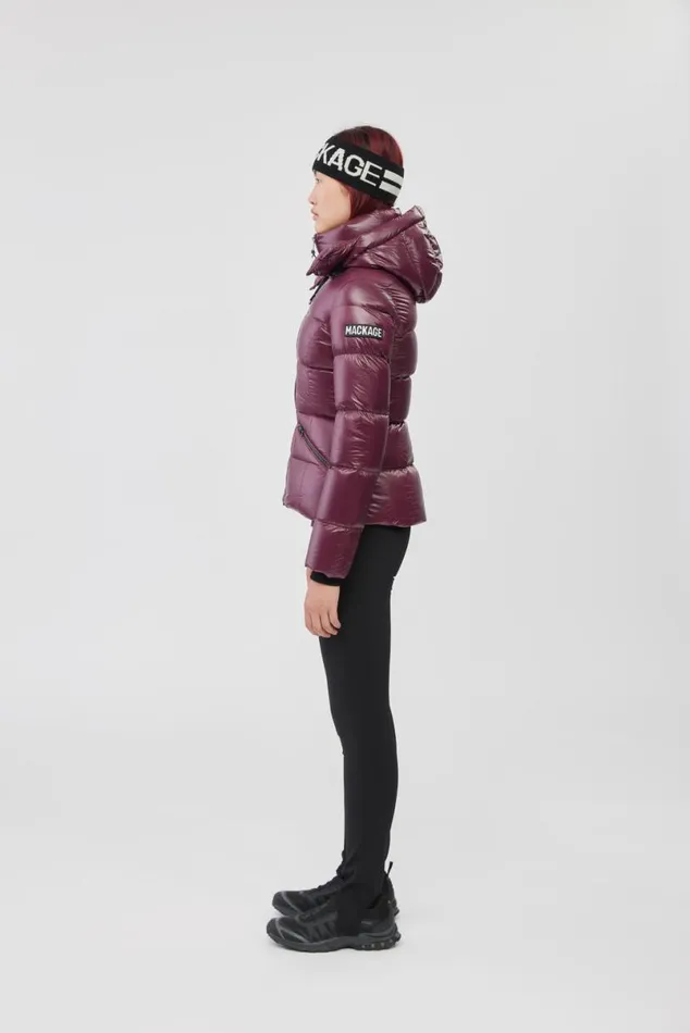 Puffers Women Mackage MADALYN Lustrous Light Down Jacket With Hood For Ladies Black Puffers Women Mackage MADALYN Lustrous Light Down Jacket With Hood For Ladies Black