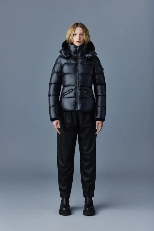 Puffers Women Mackage MADALYN Lustrous Light Down Jacket With Hood For Ladies Black Puffers Women Mackage MADALYN Lustrous Light Down Jacket With Hood For Ladies Black