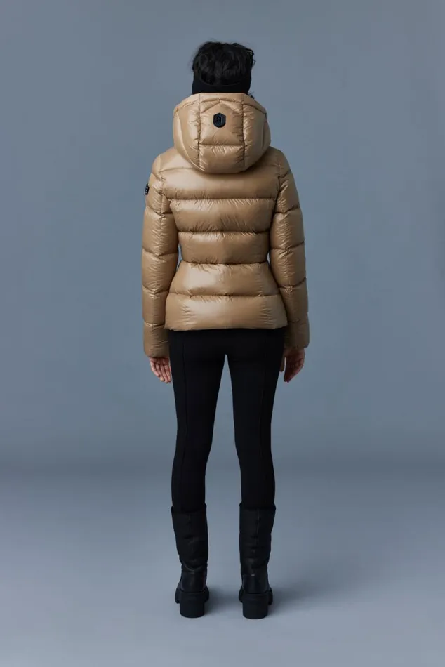 Puffers Women Mackage MADALYN Lustrous Light Down Jacket With Hood For Ladies Black Puffers Women Mackage MADALYN Lustrous Light Down Jacket With Hood For Ladies Black
