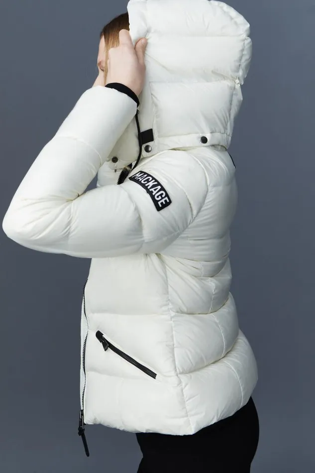 Puffers Women Mackage MADALYN Lustrous Light Down Jacket With Hood For Ladies Black Puffers Women Mackage MADALYN Lustrous Light Down Jacket With Hood For Ladies Black