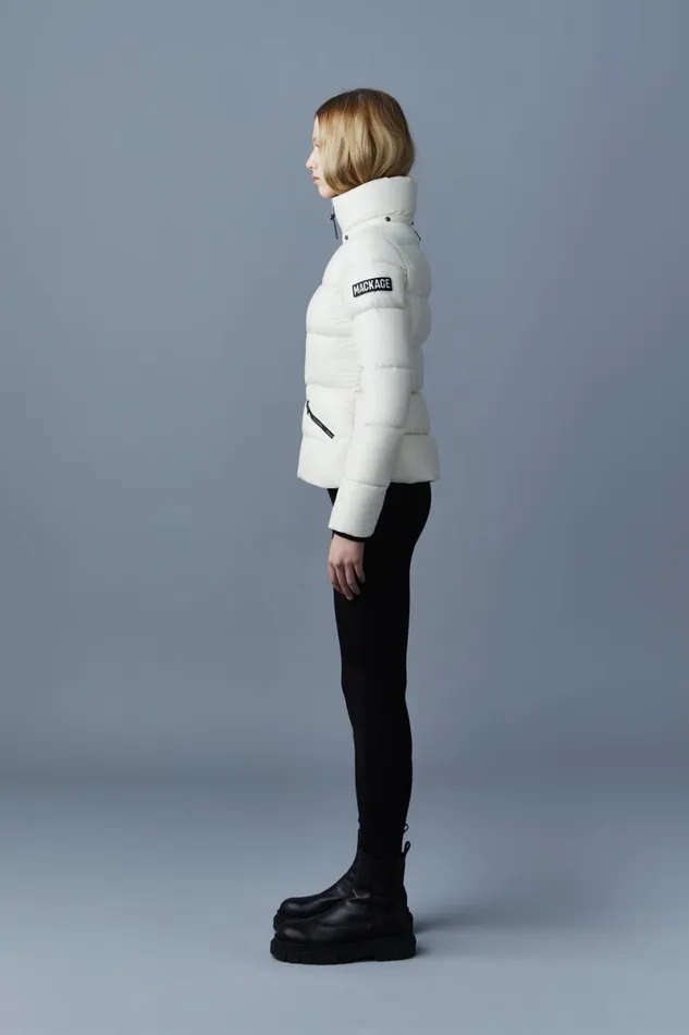 Puffers Women Mackage MADALYN Lustrous Light Down Jacket With Hood For Ladies Black Puffers Women Mackage MADALYN Lustrous Light Down Jacket With Hood For Ladies Black