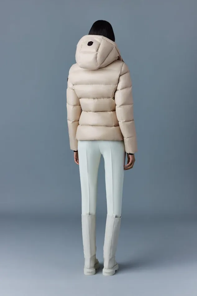 Puffers Women Mackage MADALYN Lustrous Light Down Jacket With Hood For Ladies Black Puffers Women Mackage MADALYN Lustrous Light Down Jacket With Hood For Ladies Black