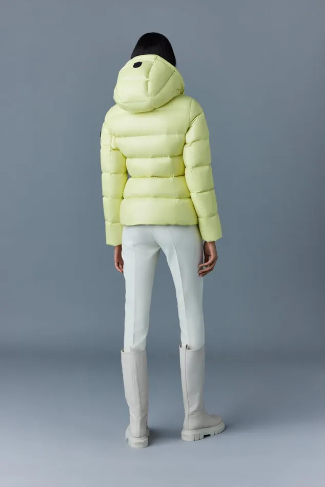 Puffers Women Mackage MADALYN Lustrous Light Down Jacket With Hood For Ladies Black Puffers Women Mackage MADALYN Lustrous Light Down Jacket With Hood For Ladies Black
