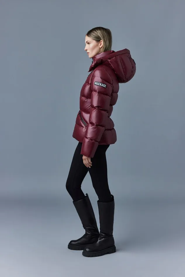 Puffers Women Mackage MADALYN Lustrous Light Down Jacket With Hood For Ladies Black Puffers Women Mackage MADALYN Lustrous Light Down Jacket With Hood For Ladies Black