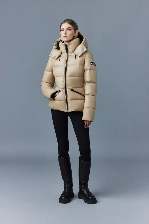 Puffers Women Mackage MADALYN Lustrous Light Down Jacket With Hood For Ladies Black Puffers Women Mackage MADALYN Lustrous Light Down Jacket With Hood For Ladies Black