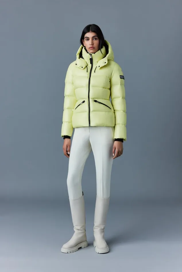 Puffers Women Mackage MADALYN Lustrous Light Down Jacket With Hood For Ladies Black Puffers Women Mackage MADALYN Lustrous Light Down Jacket With Hood For Ladies Black