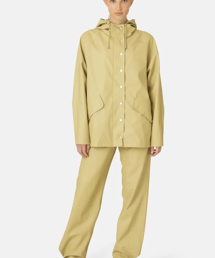 Rain Jacket 8211 Olive Grass Rainwear Ilse Jacobsen Raincoats