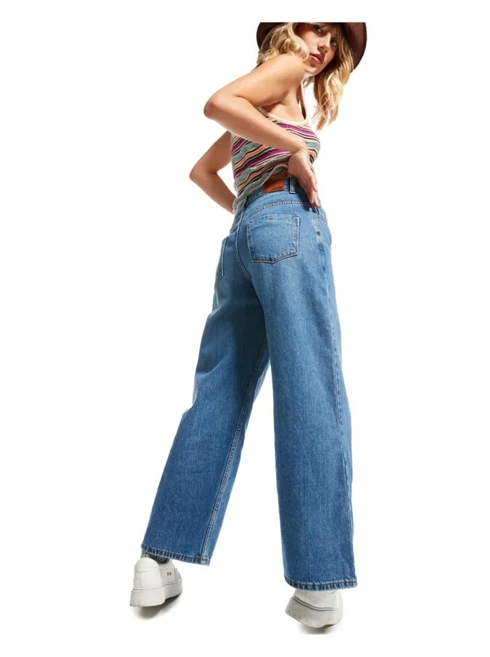 Roxy Pants and Jeans Surf On Cloud High Wide Leg Jeans Medium Blue 8211 Women