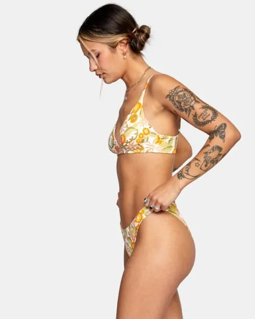 Rvca Avant Gardner High Triangle Bikini Top White Women Bikini Tops