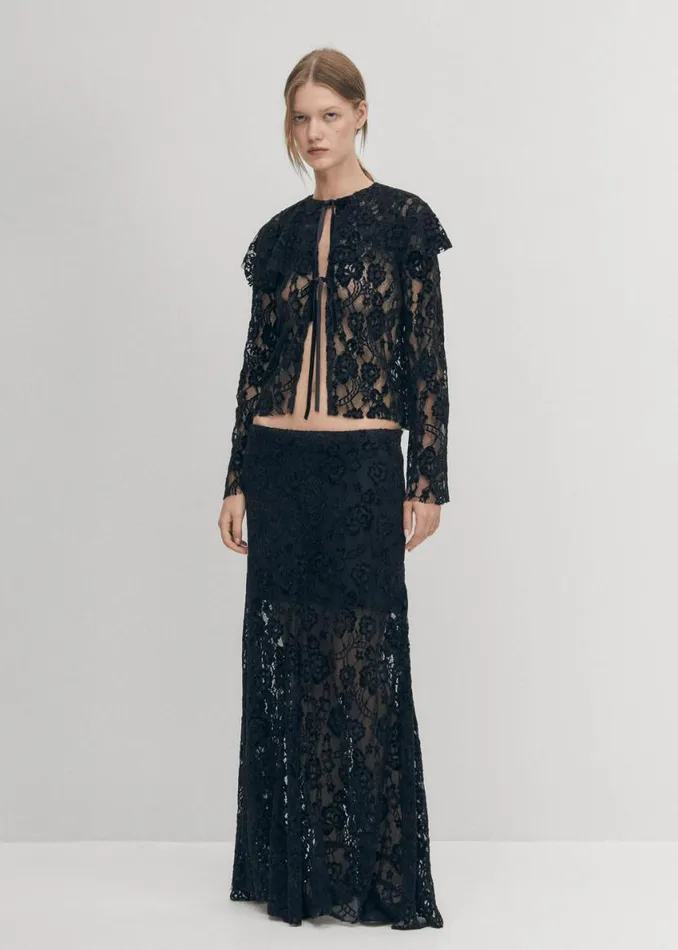 Skirts Women ALOHAS Bundi Lace Black Skirt