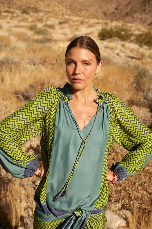 Tops Shop Natalie Martin PENNY BLOUSE Block Zigzag Lime