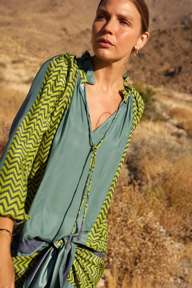 Tops Shop Natalie Martin PENNY BLOUSE Block Zigzag Lime
