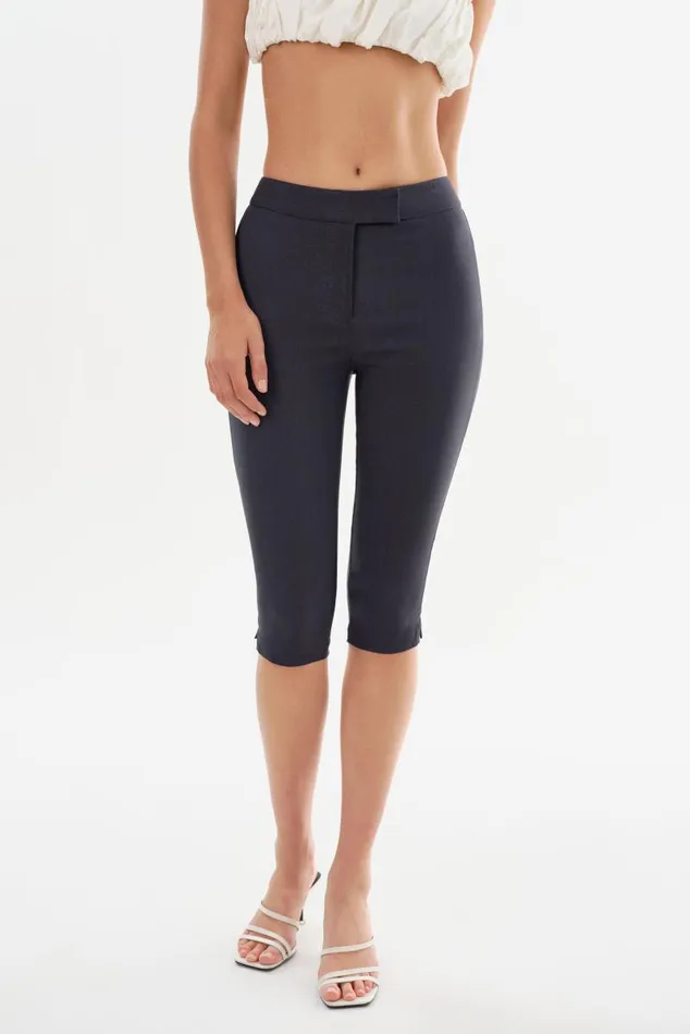 Women CELINE Stretch Twill Capri Heather Navy LAMARQUE Pants and Shorts