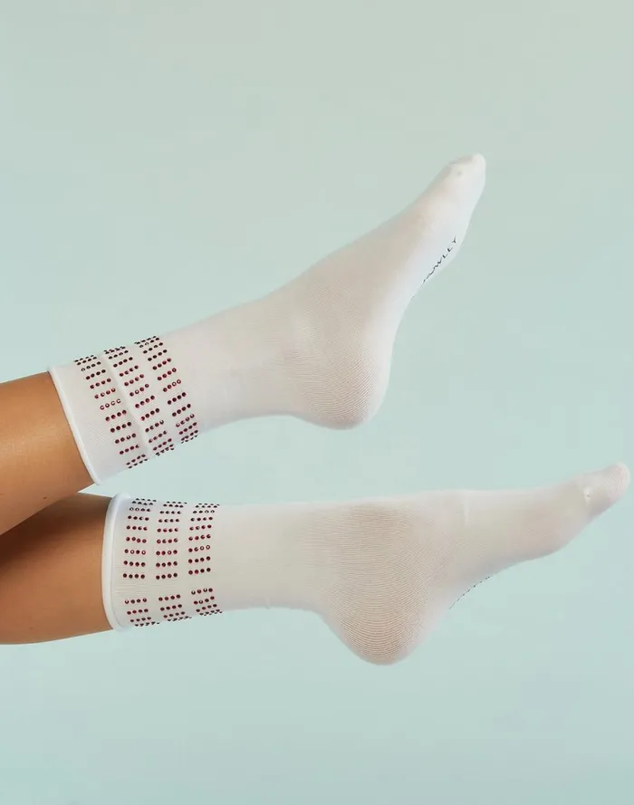 Women Cynthia Rowley Accessories Crystal Sport Socks Whtred
