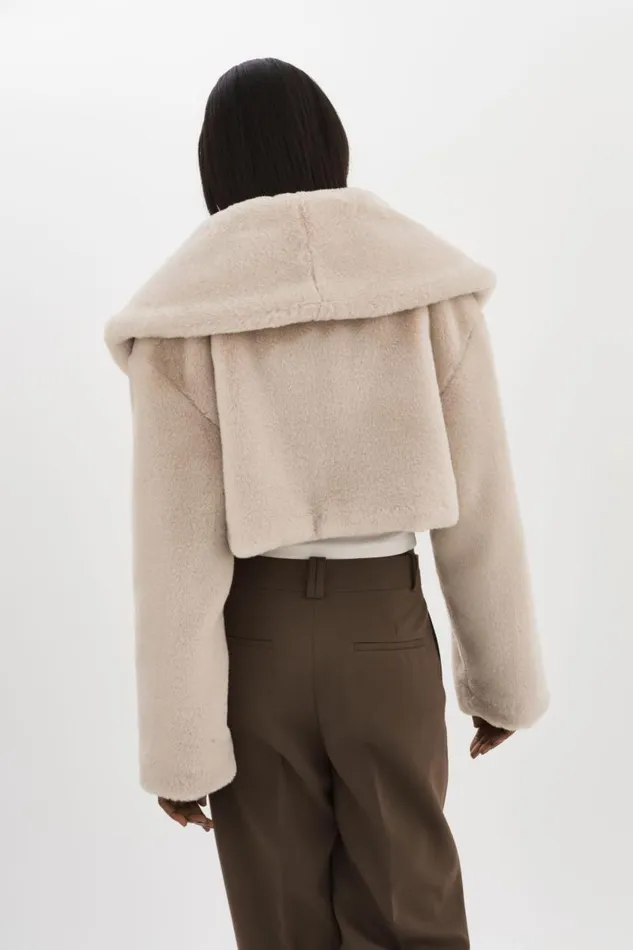 Women DANIKA Faux Fur Crop Jacket Oat LAMARQUE Faux Fur Women DANIKA Faux Fur Crop Jacket Oat LAMARQUE Faux Fur